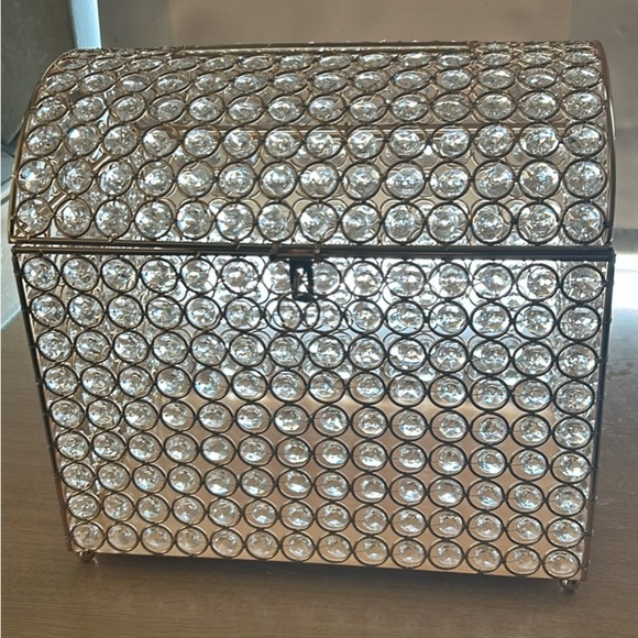 Other - Gold and White Party Decoration Box with Elegant Design